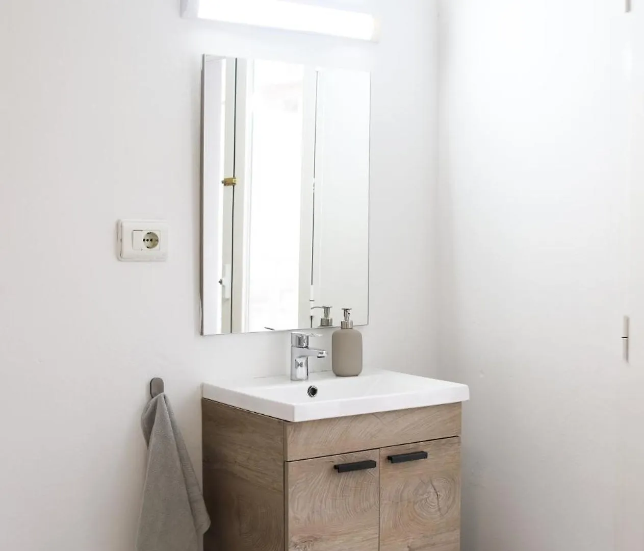 Hostal Cisne Hotel San Antonio  0*, San Antonio (Ibiza) Spain